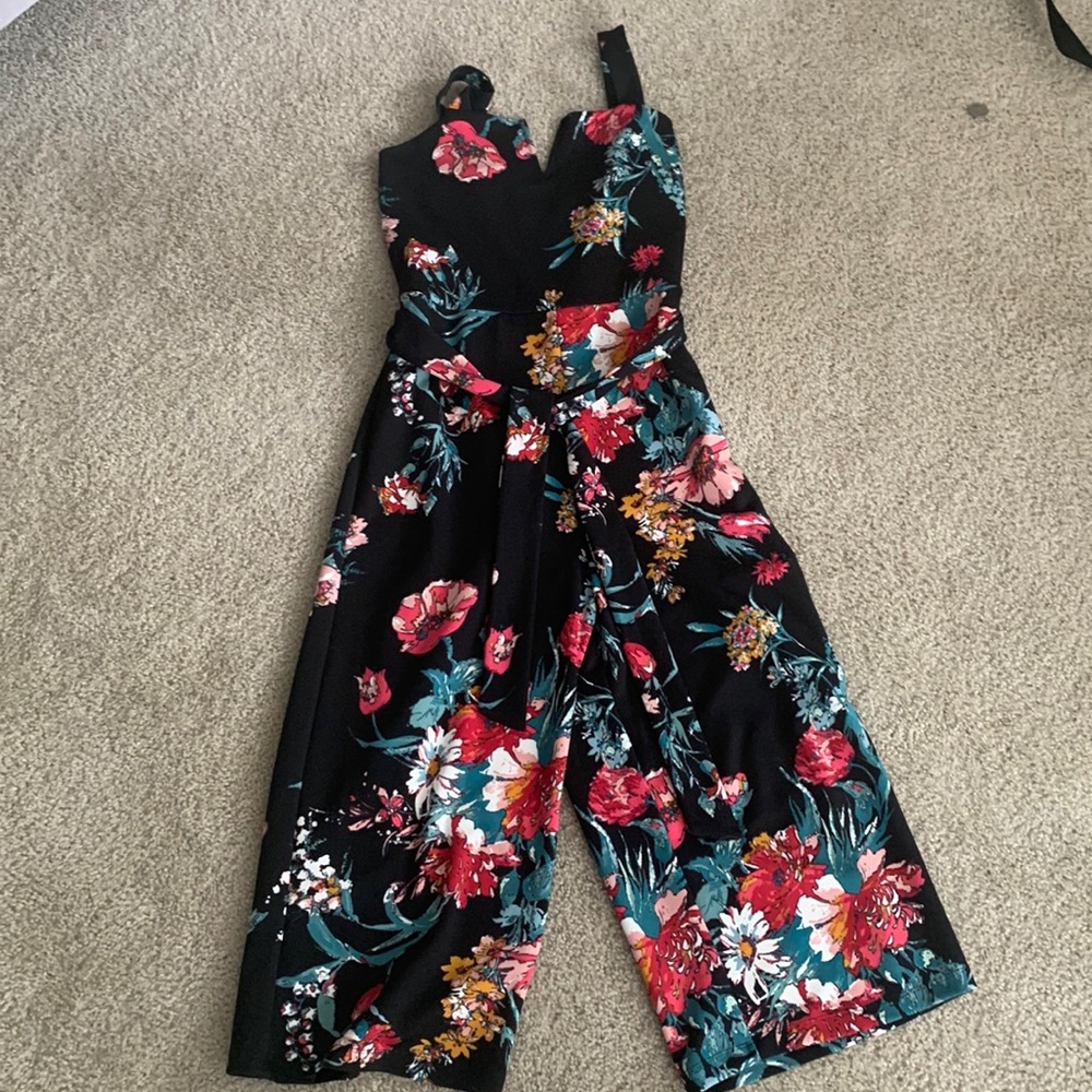 never worn black patterned jumpsuit- size medium xhilaration brand